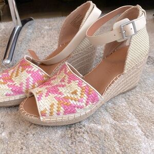 Gentle Souls by Kenneth Cole leather platform wedges size 7.5